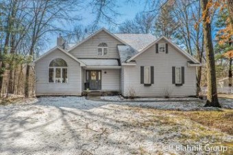 9840 Tiffany Creek Drive Rockford, MI 49341