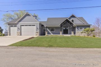 3785 Causeway Drive Lowell, MI 49331