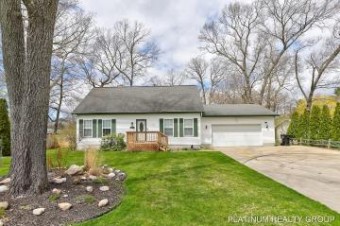 7579 Siesta Court Whitehall, MI 49461