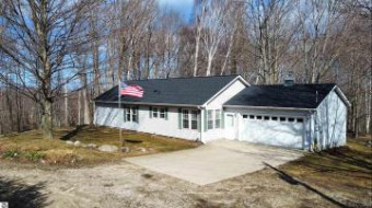 9108 Shannon Lane Ellsworth, MI 49729