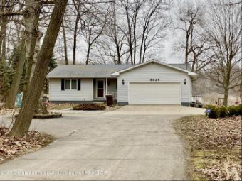 8924 Royston Road Grand Ledge, MI 48837