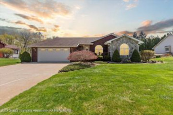 432 Windrock Lane Dimondale, MI 48821