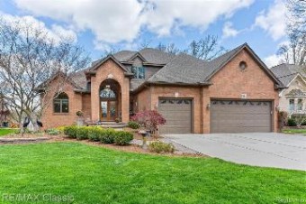 1514 Forest Bay Wixom, MI 48393