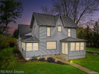 306 E Elmwood Leonard, MI 48367