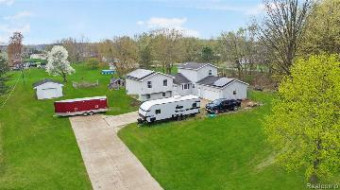 3697 W Lakeshore Drive Lapeer, MI 48446