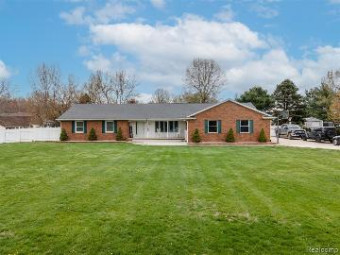 35294 Ash Road New Boston, MI 48164