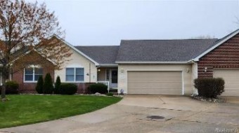 2274 Rosewood Flushing, MI 48433