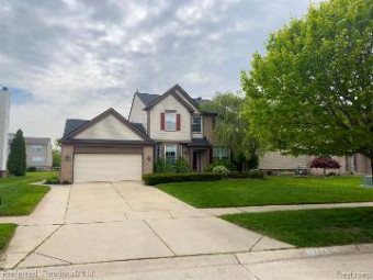 8218 St Johns Drive Westland, MI 48185