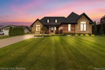 49736 Keycove Street Chesterfield Township, MI 48047