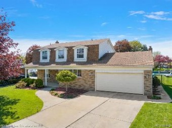 41611 Clairpointe Street Harrison Township, MI 48045