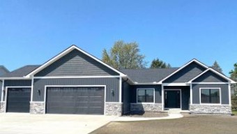 4760 Pine View Court Bay City, MI 48706