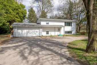 8904 Storey Road Belding, MI 48809