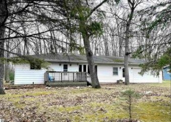 297 W Deer Road Spruce, MI 48762