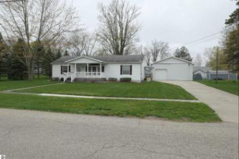 502 S Ithaca Street Ithaca, MI 48847