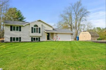 5372 Sw Scenic View Drive South Boardman, MI 49680