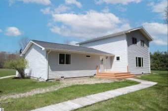 515 Lonehawk Trail West Branch, MI 48661