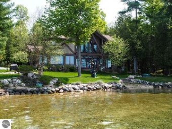 3463 N East Torch Lake Drive Central Lake, MI 49622