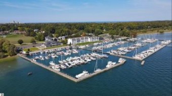 202 Ferry Avenue UNIT 61 Charlevoix, MI 49720