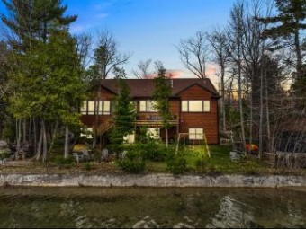 8830 W Higgins Lake Drive Roscommon, MI 48653