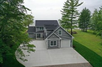 416 Mcdonald Houghton Lake, MI 48629