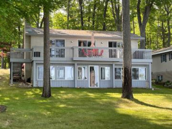 136 Surfside Drive Roscommon, MI 48653