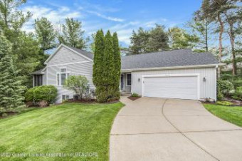 6417 Timber Ridge Trail East Lansing, MI 48823