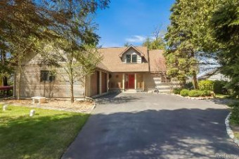 4571 N Lake Leelanau Drive Lake Leelanau, MI 49653