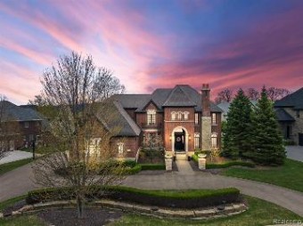 3655 Strathcona Drive Rochester Hills, MI 48309