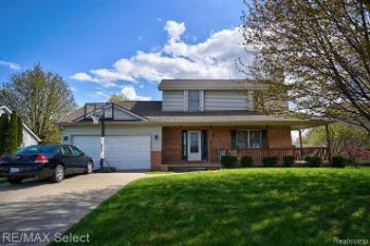 6072 Deer Park Pass Grand Blanc, MI 48439