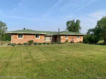 2779 Taylor Drive Kimball, MI 48074