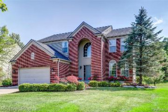 1317 Callaway Court Howell, MI 48843