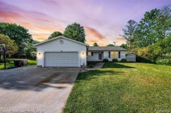 6030 S Birch Hill Drive Smiths Creek, MI 48074