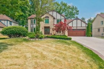 37858 Glengrove Drive Farmington Hills, MI 48331