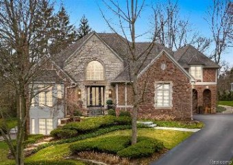 551 Provencal Place Bloomfield Hills, MI 48302