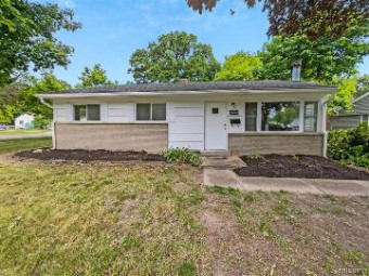 1482 Blossom Avenue Ypsilanti, MI 48198