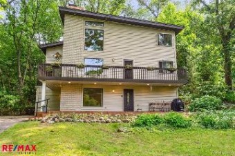 5405 Possum Lane Orchard Lake, MI 48324