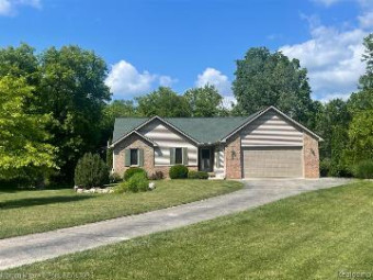 9268 Erin Davisburg, MI 48350