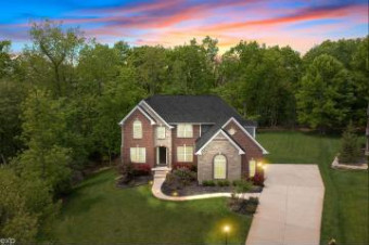 13838 Forest Ridge Circle Green Oak Township, MI 48178