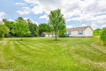 8537 Sparling Road Wales, MI 48027