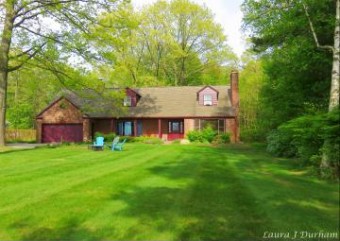 2805 Lakeshore Drive Fennville, MI 49408