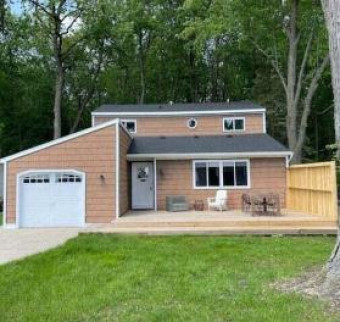 2255 Parker Drive Wayland, MI 49348