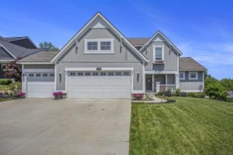 3113 Lowingside Drive Jenison, MI 49428