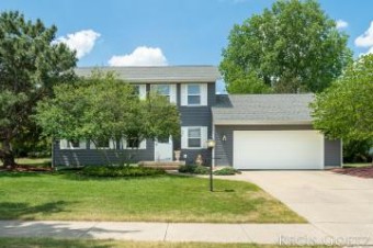 5435 Bunker Hill Court Se Kentwood, MI 49508