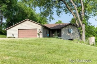 4802 Glenmoor Drive Saranac, MI 48881