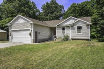 3120 S Dangl Court Fruitport, MI 49415