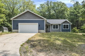 4260 Obenauf Road Twin Lake, MI 49457