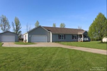 2321 S Burgett Lane Grass Lake, MI 49240