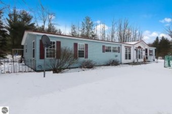 1590 N M-37 Mesick, MI 49668