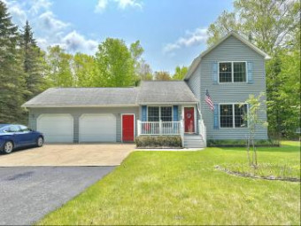 938 Woodview Drive Harbor Springs, MI 49740