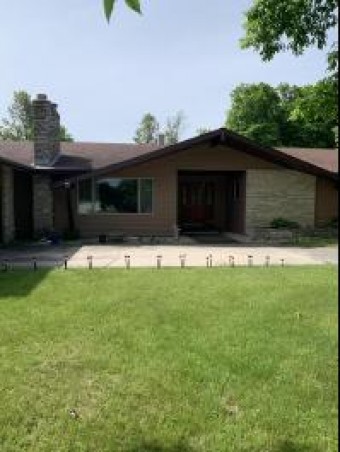 W11635 Lake St Naubinway, MI 49762